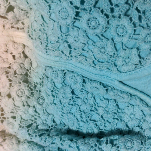 Forever 21 Lace Shorts Size Large - Picture 4 of 7